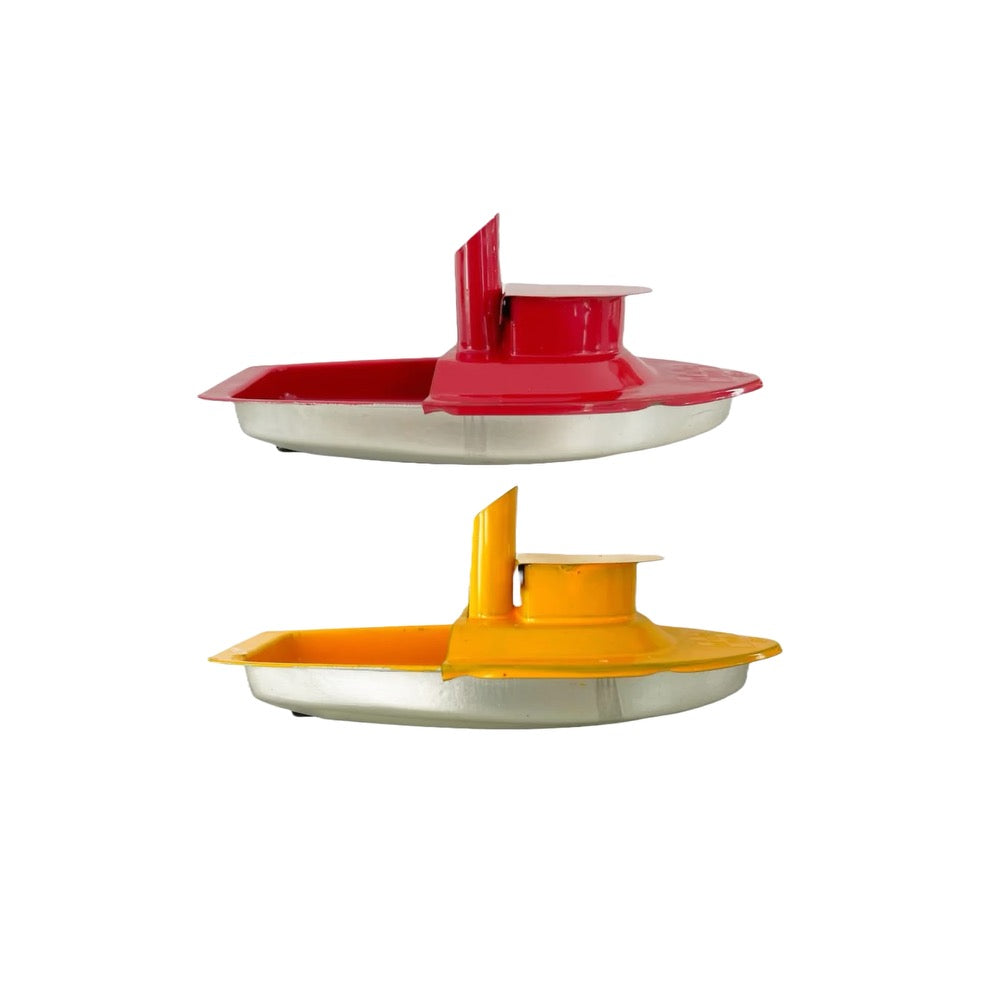 Candle Powered Pop Pop Boats with Huts · Multiple Colors