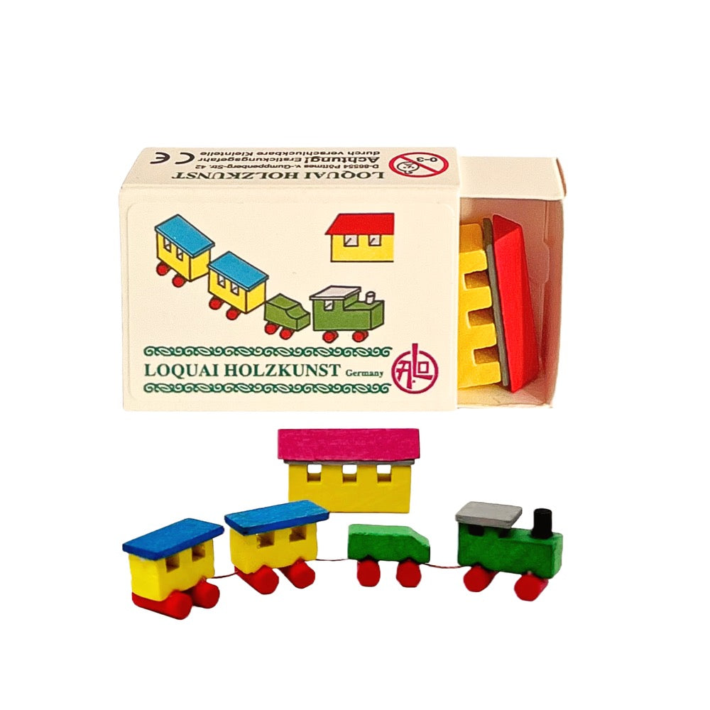 Loquai Holzkunst Mini Matchbox · Construct a Train